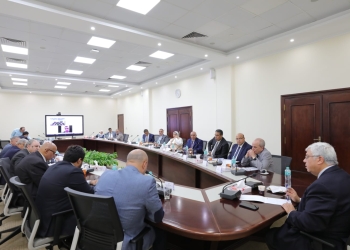 وزير التعليم العالي يعقد اجتماعًا مع رؤساء الجامعات التكنولوجية لمتابعة انتظام الدراسة