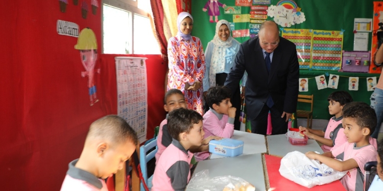 محافظ القاهرة: انتظام العمل بـ5660 مدرسة تستوعب 2.5 مليون طالب بالعاصمة