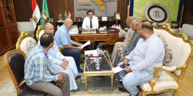 لتخفيف التكدس بالفصول.. أهالي ميت سراج بالمنوفية يتبرعون بـ11 قيراط  لبناء مدرسة