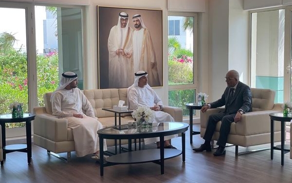 وزير التربية والتعليم يبحث مع نظيره الإماراتي سبل التعاون بين البلدين