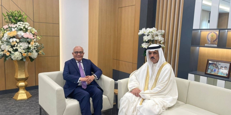 وزير التربية والتعليم يلتقي نظيره البحريني لبحث ملفات التعاون المشترك