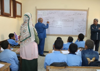 أولياء أمور مصر: بيان الصحة زاد توتر الأمهات ومطالب برفع الغياب من المدارس