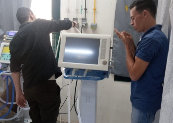 بقيمة 150 ألف جنيه..دفعة طب بنها 2006 تتبرع بجهاز تنفس صناعي