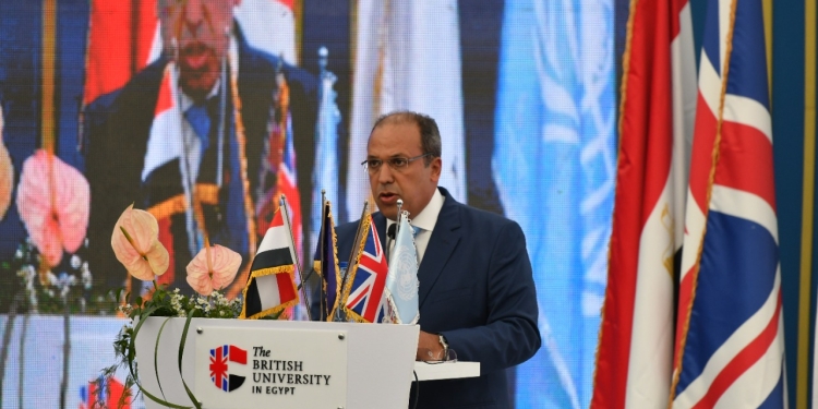 الجامعة البريطانية وبرنامج الأمم المتحدة الإنمائي يختتمان فعاليات النموذج الدولي لمحاكاة قمة المناخ