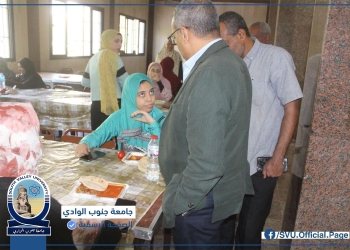 نائب رئيس جامعة جنوب الوادي يتفقد المدن الجامعية للطالبات