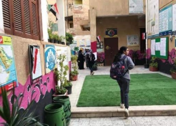 انطلاق العام الدراسي في 12 محافظة.. ومقترح لتفادي حرب «التختة الأولى»