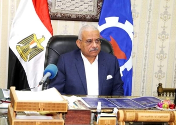 بسبب العنف المفرط.. إحالة مديري مدرستين للتحقيق في السويس