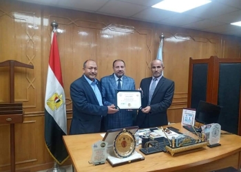 ﻿كلية اللغة العربية بأسيوط تحصل على شهادة الاعتماد من هيئة ضمان الجودة