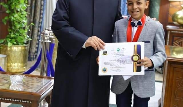 الإمام الأكبر يكرِّم فريق الأزهر الحاصل على المركز الأول عربيًّا بالأسبوع العربي للبرمجة بتونس