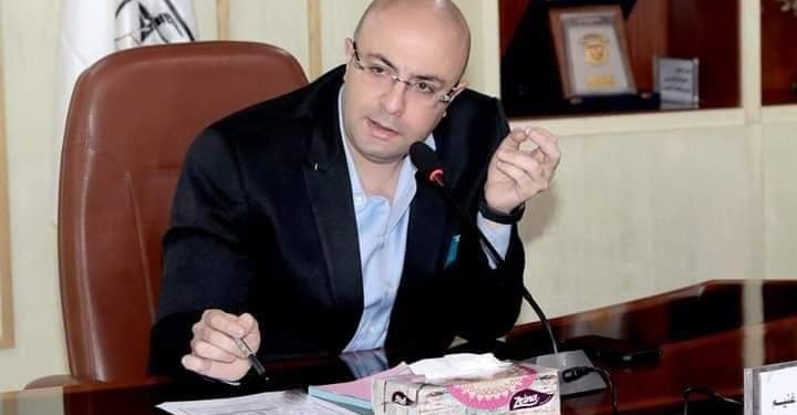 محافظ بني سويف يتابع إجراءات تسليم  15 ألف تابلت لطلاب الأول الثانوي