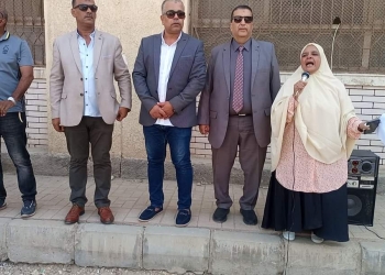 تعدى ولية أمر على مديرة مدرسة ينتهى بالإعتذار ونقل الطالبة