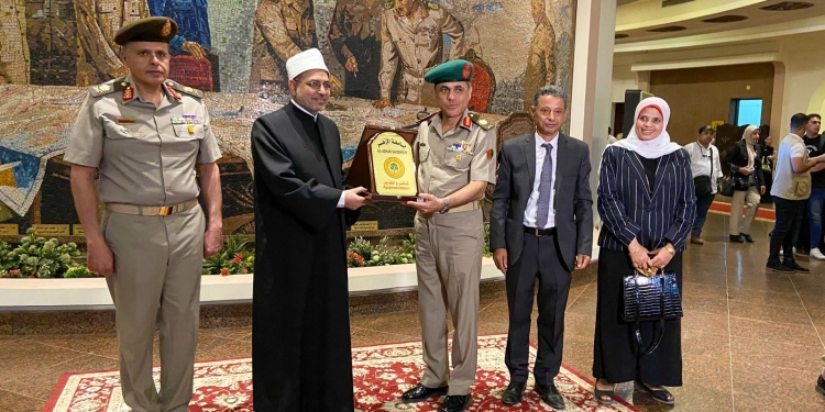 رئيس جامعة الأزهر يشارك في احتفالية معرض الثقافات العسكرية بمناسبة الذكرى ال 49 لانتصارات أكتوبر
