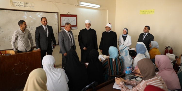 وكيل الأزهر ورئيس جامعة الأزهر يتفقدان كلية التربية الرياضية للبنات