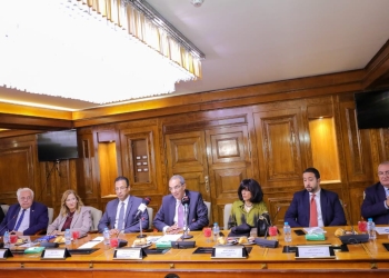 وزيرا التعليم العالي والاتصالات يتابعان مشروع ميكنة المستشفيات الجامعية ومبادرة التشخيص عن بُعد