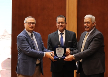 ﻿نائب رئيس جامعة الأزهر يشهد الدورة التدريبية لوحدة الأبحاث العلمية حول النشر العلمي في المجلات الدولية
