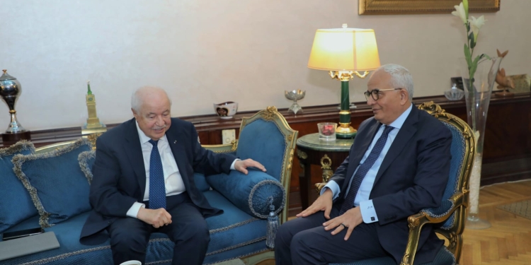 «حجازي» يلتقي الرئيس المؤسس لمجموعة طلال أبو غزالة العالمية