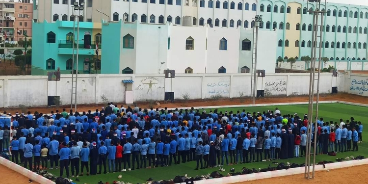 ﻿الشرقية الأزهرية : الطلاب يؤدون صلاة الكسوف إحياءً لسنة النبي صلى الله عليه وسلم