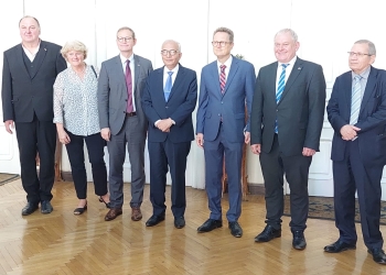 «حجازي» يلتقى بالسفير الألمانى لبحث سبل التعاون لتطوير التعليم قبل الجامعي