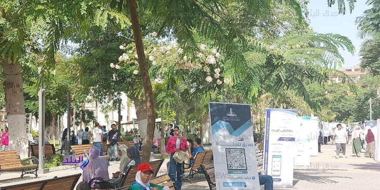 انطلاق الدراسة في جامعة عين شمس بتحية العلم ومهرجان صديق للبيئة