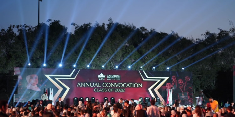 CIC تحتفل بتخريج دفعة جديدة من الطلاب بحضور نائب السفير الكندي ورئيسة القومي للمرأة و محمد صبحي