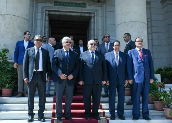 في اليوم الأول للدراسة.. وزير التعليم العالي يتفقد كليات جامعة القاهرة