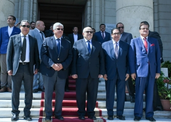 في اليوم الأول للدراسة.. وزير التعليم العالي يتفقد كليات جامعة القاهرة