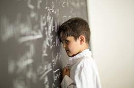 اعتداء مدرس على طلاب داخل مدرسة بالضرب.. الداخلية تكشف