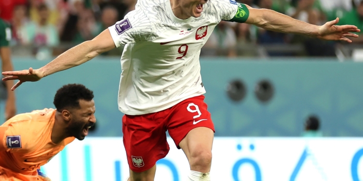 بولندا تهزم السعودية لتبقي على حظوظها في كأس العالم