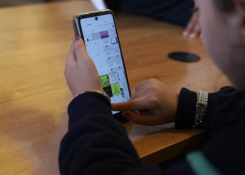 بالصور.. تحويل المناهج الدراسية إلى صور متحركة وفيديوهات لطلاب المدارس