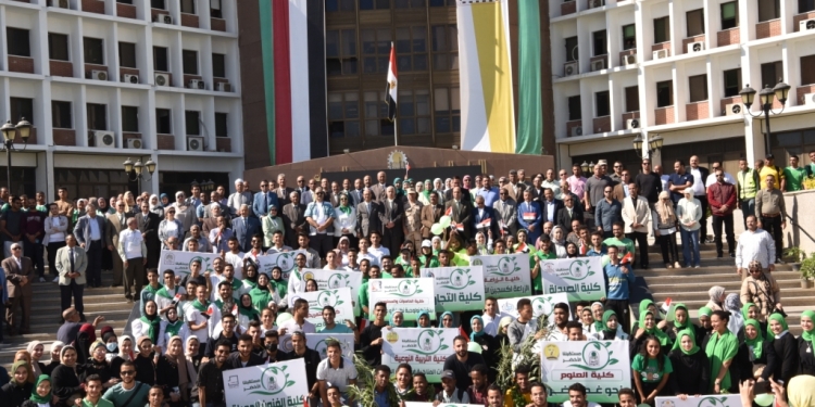 تفاصيل إطلاق ميثاق جامعة أسيوط ومستقبلنا الأخضر