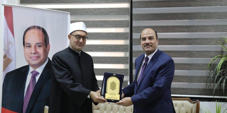 أمين "البحوث الإسلامية" يلتقي رئيس جامعة العريش ويبحثان التعاون العلمي والدعوي للارتقاء بالوعي المجتمعي