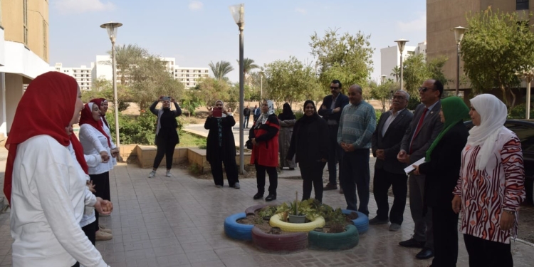 رئيس جامعة حلوان يشهد حفل ختام المعسكر الطلابي بالمدن الجامعية