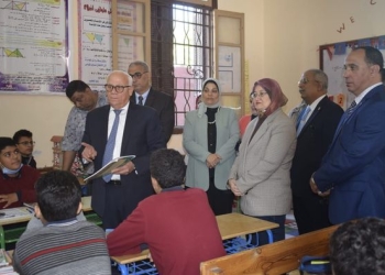 محافظ بورسعيد: لجنة من الحوكمة للمرور علي جميع لجان الثانوية العامة للتأكد من جاهزيتها  