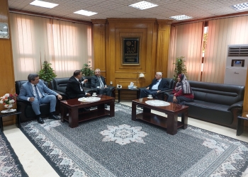 حسام موافي رائد الطب الباطني يناقش رسالة دكتوراه بصيدلة المنيا