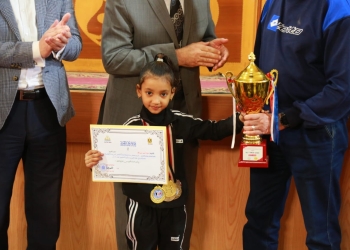 من كفر الشيخ وعمرها 5 سنوات.. علياء أحمد أصغر طفلة حاصلة على بطولة أفريقيا للكنغوفو