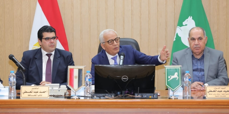 رضا حجازي: لن يترك أي مدرسة في مصر تعاني من مشكلة