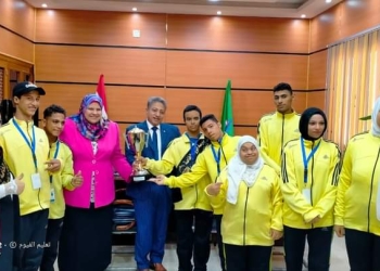 تكريم الطلاب الفائزين بالمركز الأول في بطولة كرة القدم لأصحاب الهمم بالفيوم