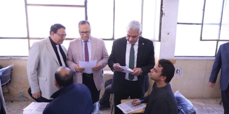 ﻿نائب رئيس جامعة الأزهر يتفقد امتحانات الدراسات العليا لقطاع كليات الطب