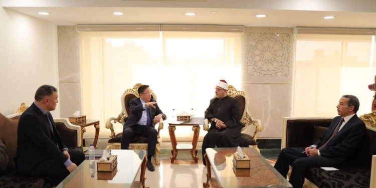 ﻿أمين "البحوث الإسلامية" يلتقي بسفير كازاخستان ويبحثان تنفيذ مشروعات علمية وتاريخية بمشاركة علماء الأزهر