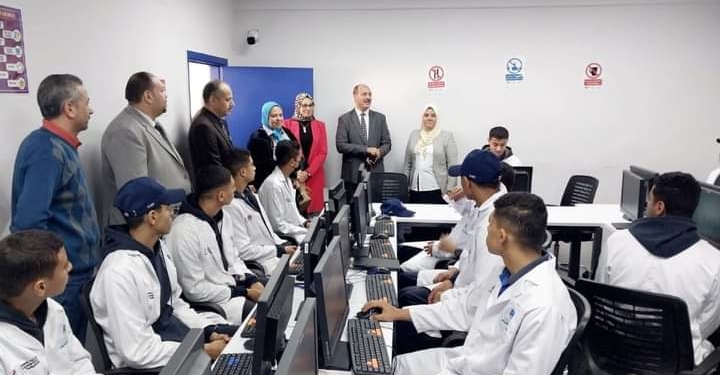 «أبو زيد» يتفقد مدرسة We لتكنولوجيا الاتصالات والمعلومات  بالإسكندرية «صور»
