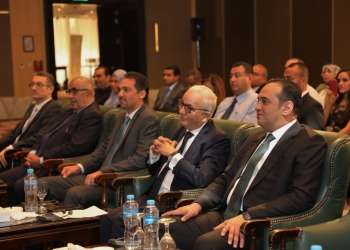 «حجازي» يكرم طلاب مدارس المتفوقين  STEM الفائزين في إعداد مشروعات التغير المناخي