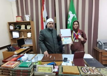 ﻿رئيس الشرقية الأزهرية يكرم بطلة العالم وأفريقيا للكارتية