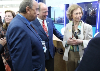 ملكة أسبانيا تبدى إعجابها بتنظيم جناح المحيطات بقمة المناخ COP27