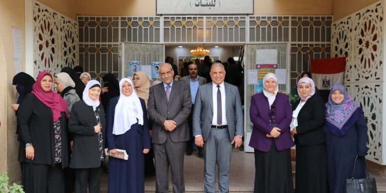 نائب رئيس جامعة الأزهر يتفقد كليات فرع البنات بمدينة نصر