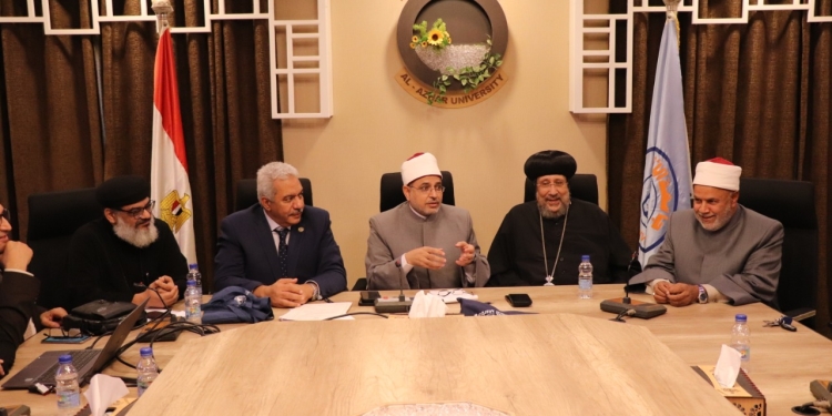 الأنبا أرميا خلال زيارته لجامعة الأزهر: المجتمعات التي تعيش في سلام ازدهرت وتقدمت