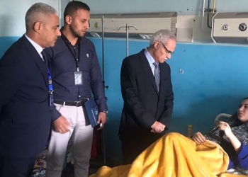 رئيس جامعة بدر يزور  طلاب حادث اصطدام اتوبيس الشرقية