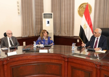 سهير السكري: نستهدف محو أميّة الأطفال وتعليمهم 4 لغات بالإضافة للعربية 