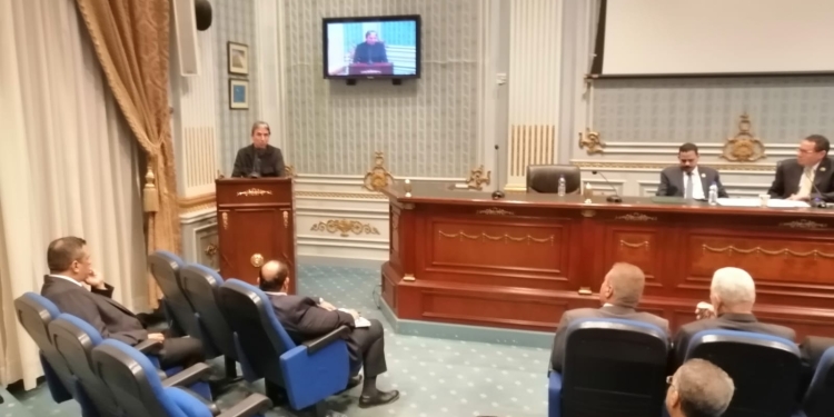 ابو العيش بعرض مشروع السندات الكربونية امام النواب