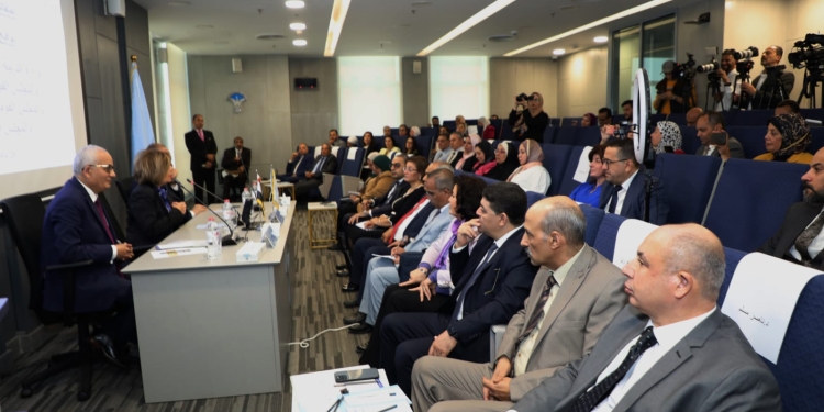 رضا حجازي: تدريب المعلمين استكمالاً للجهود التى يتم بذلها لتطوير المنظومة التعليمية