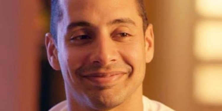 عمرو وهبة يسخر من مناهج صعوبة الابتدائي: تؤهلهم لسوق المال وإدارة الأزمة